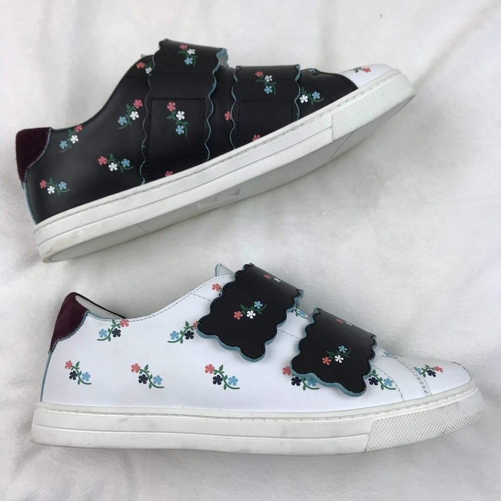 ❤️SOLD❤️ Fendi White Biscuit Floral Print Sneaker - Picture 4 of 8